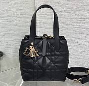 Small Dior Toujours Vertical Tote Bag Black Macrocannage Calfskin 18cm x 18cm x 12 cm - 1