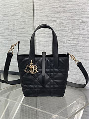 Small Dior Toujours Vertical Tote Bag Black Macrocannage Calfskin 18cm x 18cm x 12 cm - 4