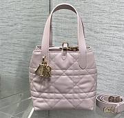 Small Dior Toujours Vertical Tote Bag Pale Pink Macrocannage Calfskin 18cm x 18cm x 12 cm - 1