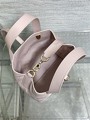 Small Dior Toujours Vertical Tote Bag Pale Pink Macrocannage Calfskin 18cm x 18cm x 12 cm - 5