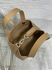 Small Dior Toujours Vertical Tote Bag Medium Tan Macrocannage Calfskin 18cm x 18cm x 12 cm - 3