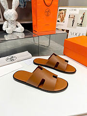 Hermes Izmir Sandal Gold Smooth Calfskin Leather H041141Z - 4