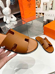 Hermes Izmir Sandal Gold Smooth Calfskin Leather H041141Z - 3