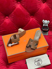 Hermes Oasis Gold Calfskin H071002Z - 6