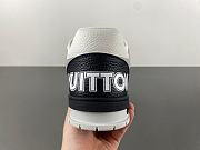 Louis Vuitton Trainer Sneaker - Black color - 1AHTDL - 5