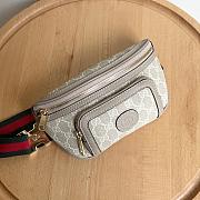 Gucci Belt Bag with Interlocking G Beige and White 24*13*5cm - 2