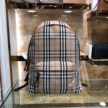 Burberry Vintage Check Nylon Backpack Archive Beige 30.5×14.5×42.5cm