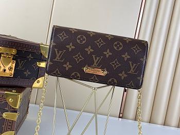 Louis Vuitton Wallet On Chain Lily Monogram 20.5*10*3.5cm