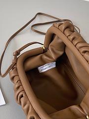 Bottega Veneta The Pouch 20 Butter Calf Camel 22*13*5cm - 3
