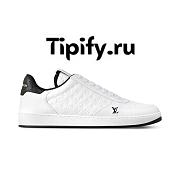Louis Vuitton Rivoli Sneaker white color 1ADGNZ - 1