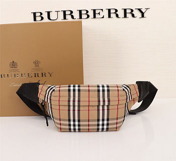 Burberry Bum Bag Vintage Check Medium Archive Beige 29 *7 *15cm