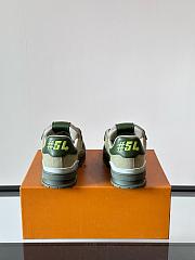 Louis Vuitton Trainers green color 1AHTGB - 3