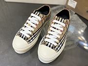 Burberry Vintage Check Boucle Low-Top Sneakers Beige (Women's) 8064244 - 5