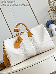Louis Vuitton Keepall Bandoulière 45 Off-White 45x27x20cm - 1